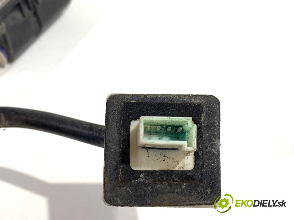 OPEL ASTRA H Kombi 2006 74 kW 1.9 CDTI (L35) 1910 klika dveří zadní část 461088395