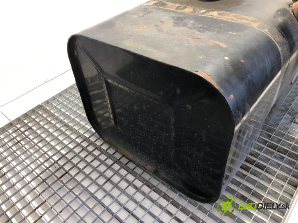 STAR   1999 110 kW 6842 cm3 110 kW [150 KM] 6842 Nádržka paliva  (Palivová nádrž)