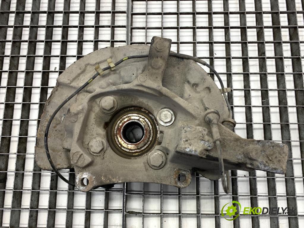 VOLVO S60 I sedan 2002 120 kW 2.4 D 2400 náboj levý přední část