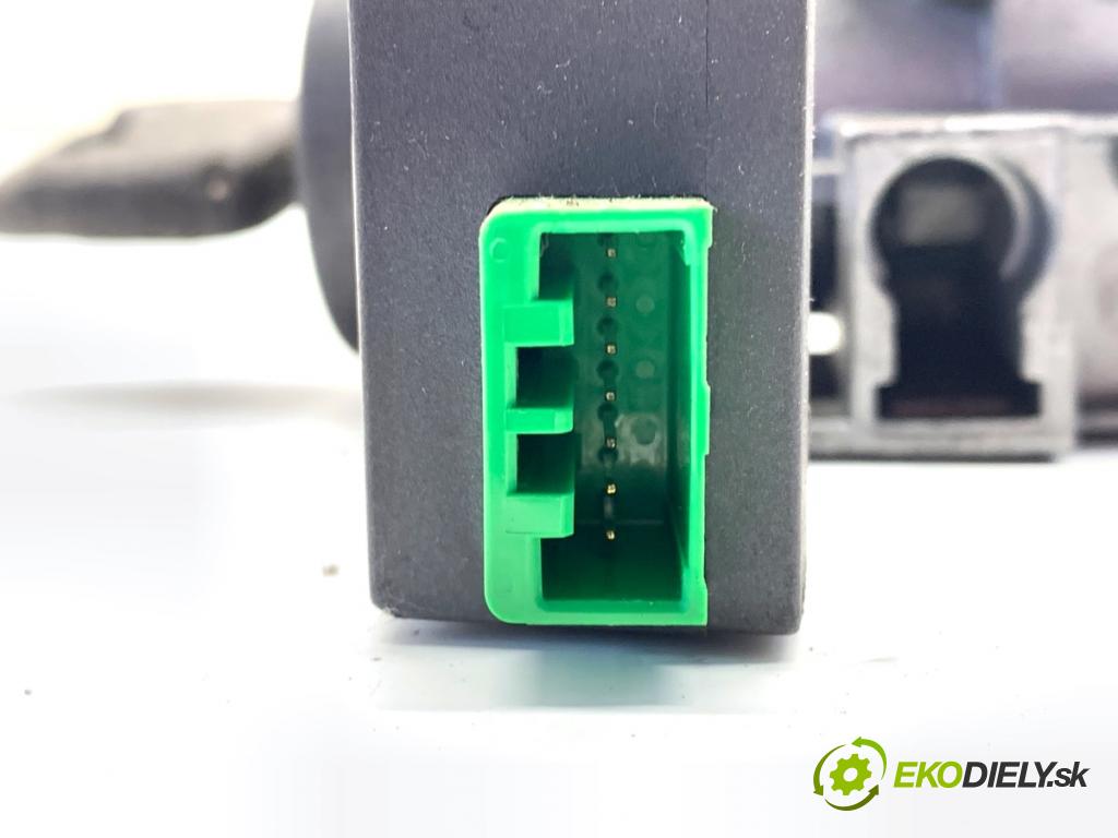 VOLVO S60 I sedan 2002 120 kW 2.4 D 2400 spinačka 8626324 (Spínacia skrinka)