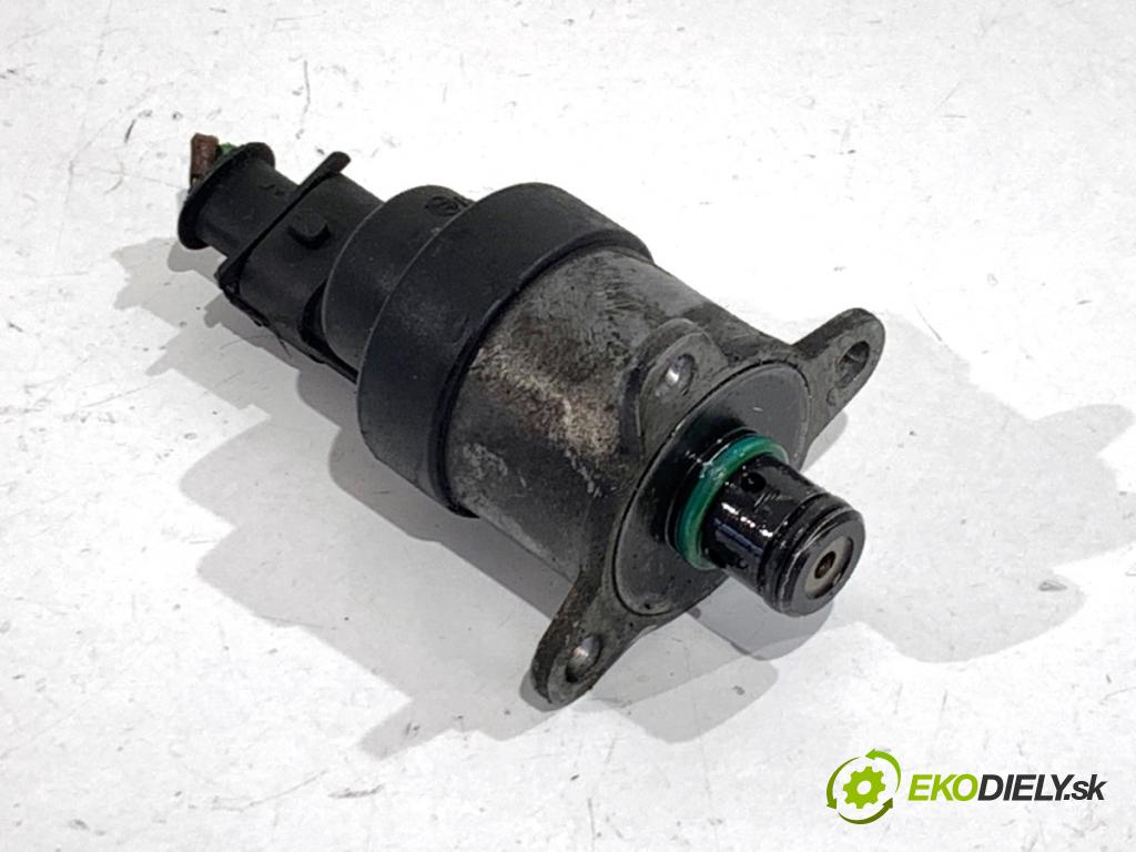 VOLVO S60 I sedan 2002 120 kW 2.4 D 2400 Regulátor tlaku paliva 0928400493 (Palivový systém ostatné)