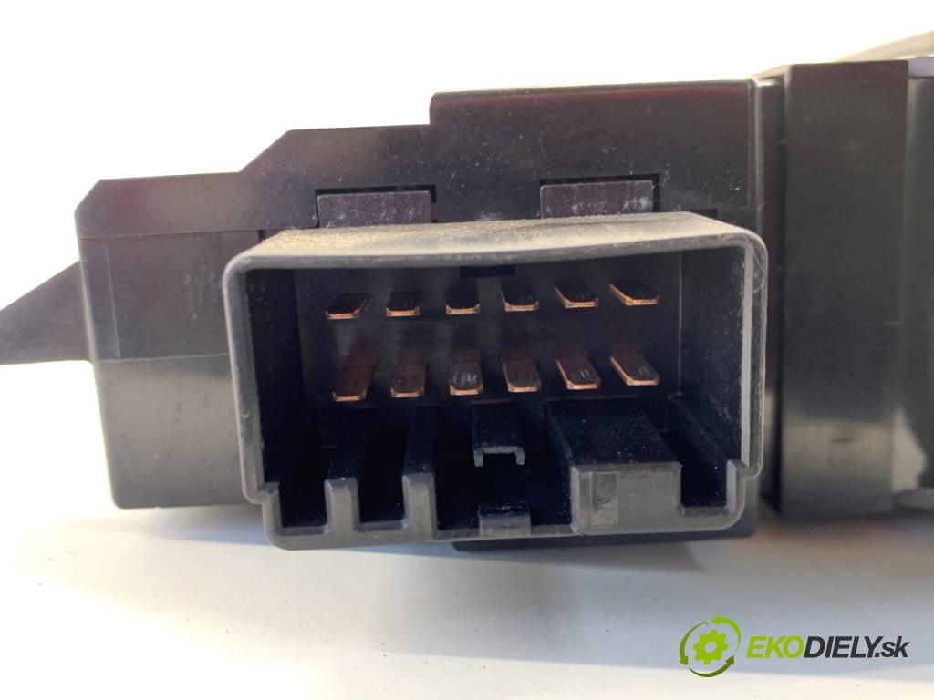 VOLVO S60 I sedan 2002 120 kW 2.4 D 2400 Prepínač okien 09193383 (Prepínacie páčky pod volantom)