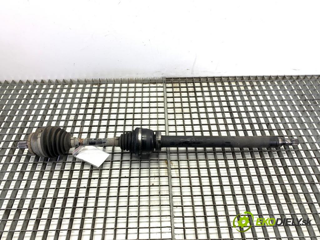 VOLVO S60 I sedan 2002 120 kW 2.4 D 2400 Poloos pravy predný 