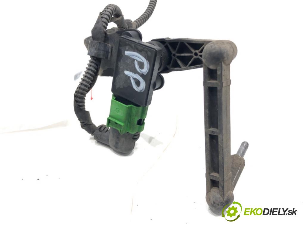 AUDI A6 C8 Kombi 2022 441 kW RS6 Mild Hybrid quattro 3996 Snímač XENON pravy predný 4K0907504A