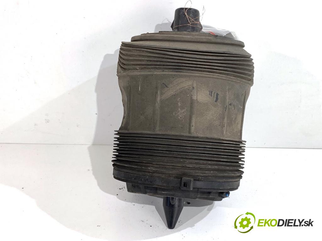 AUDI A6 C8 Kombi 2022 441 kW RS6 Mild Hybrid quattro 3996 AirBag nápravy pravy zad 4K0616002H