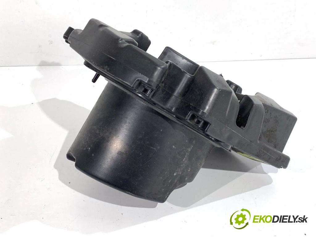 AUDI A6 C8 Kombi 2022 441 kW RS6 Mild Hybrid quattro 3996 Obal reproduktory pravy zad 4K0035302