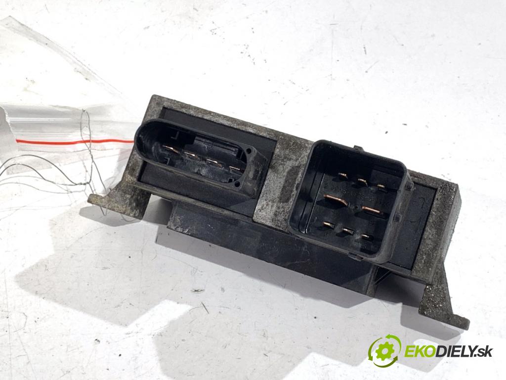 OPEL MOVANO B Platforma / podwozie 2019 96 kW 2.3 CDTI FWD (EV, HV, UV) 2298 relé sviečok žhavenia 271206395R (Relé)