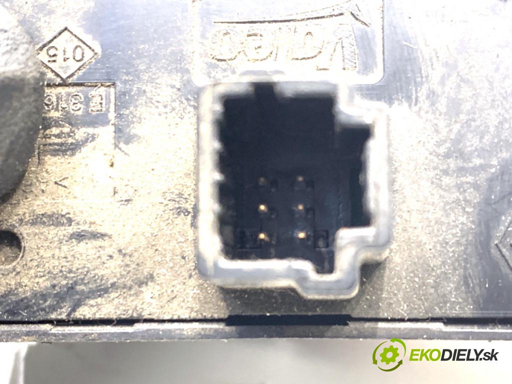 OPEL MOVANO B Platforma / podwozie 2019 96 kW 2.3 CDTI FWD (EV, HV, UV) 2298 Spínač svetiel výstražných (núdzových) 252100991R (Prepínacie páčky pod volantom)