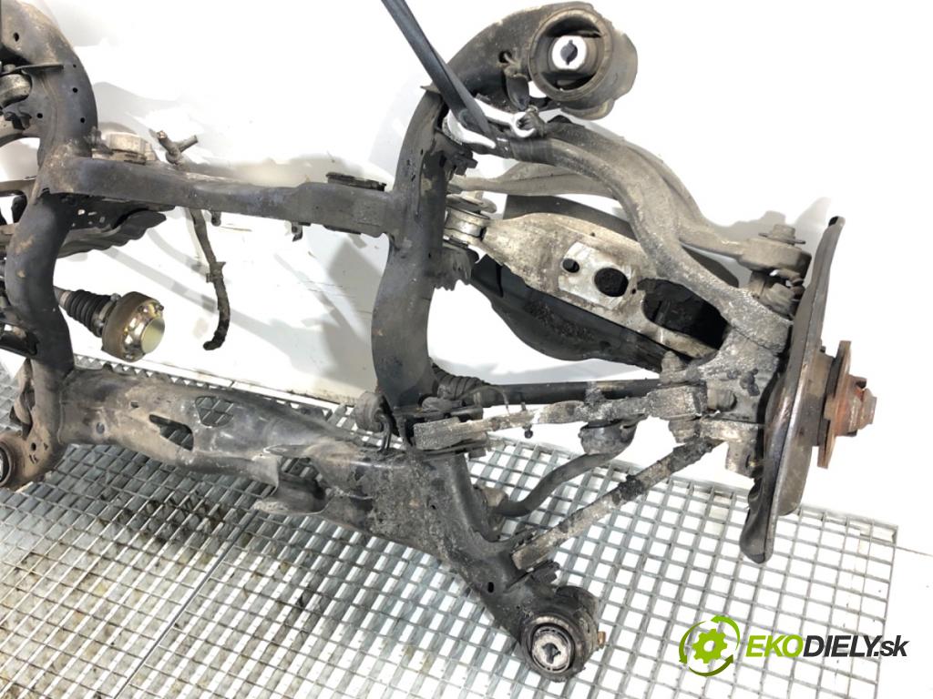 AUDI A6 C8 Kombi 2022 441 kW RS6 Mild Hybrid quattro 3996 Výstuha zad