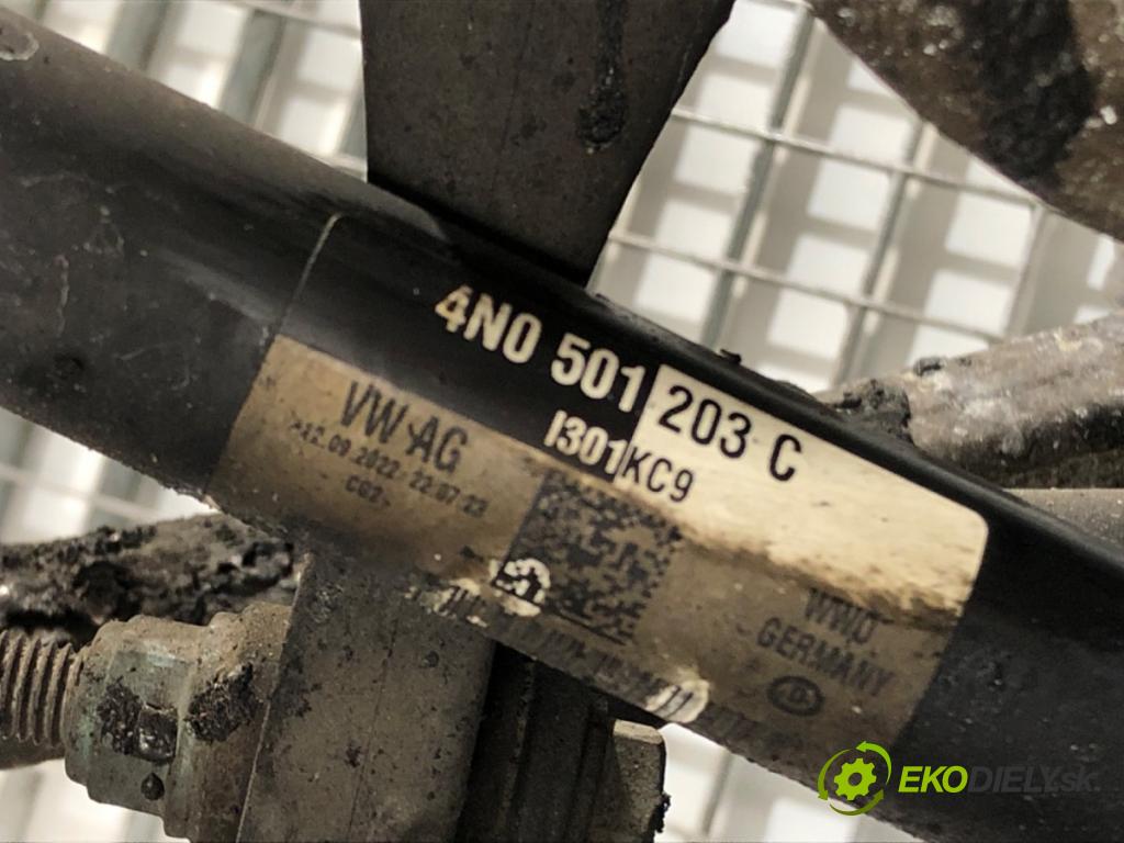 AUDI A6 C8 Kombi 2022 441 kW RS6 Mild Hybrid quattro 3996 Výstuha zad