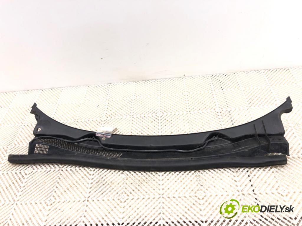 OPEL CORSA D liftback 2007 55 kW 1.3 CDTI (L08, L68) 1248 Torpédo, plast pod čelné okno 13203618 (Torpédo (plast pod čelným sklom))