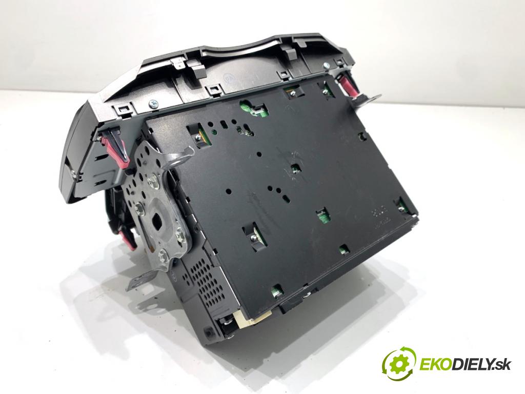 TOYOTA YARIS II liftback 2009 74 kW 1.33 VVT-i (NSP90_) 1329 RADIO (Audio zariadenie)