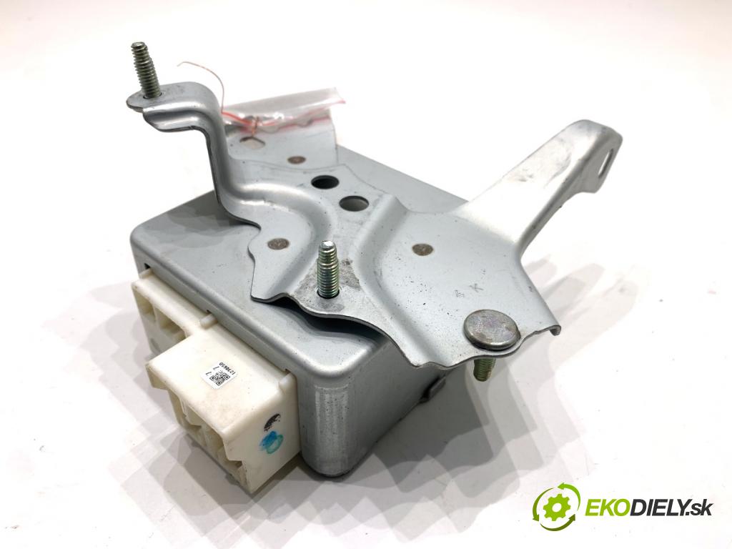 TOYOTA YARIS II liftback 2009 74 kW 1.33 VVT-i (NSP90_) 1329 Modul servočerpadlo 89650-0D160 (Riadiaca jednotka ostatné)