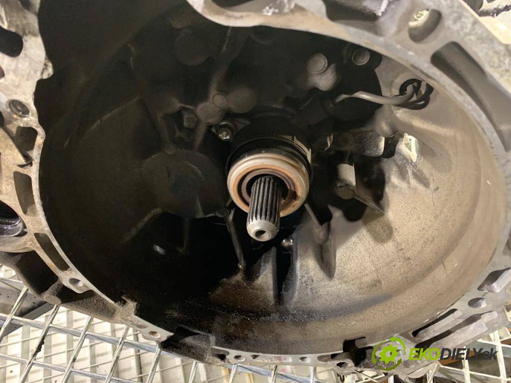 TOYOTA YARIS II liftback 2009 74 kW 1.33 VVT-i (NSP90_) 1329 převodovka  (Převodovka)