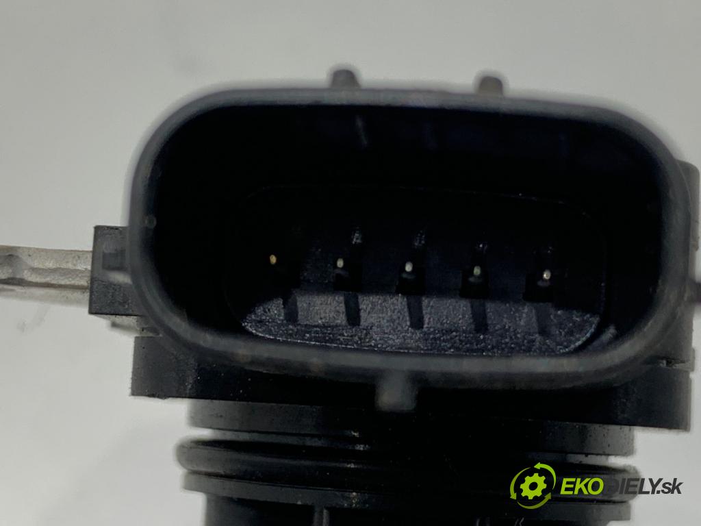 TOYOTA YARIS II liftback 2009 74 kW 1.33 VVT-i (NSP90_) 1329 Váha vzduchu 22204-37010 (Váha vzduchu)