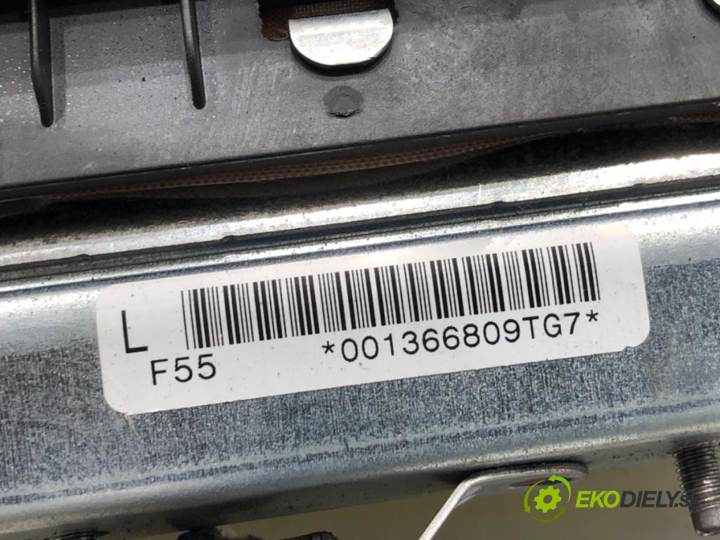 TOYOTA YARIS II liftback 2009 74 kW 1.33 VVT-i (NSP90_) 1329 AirBag koleno: