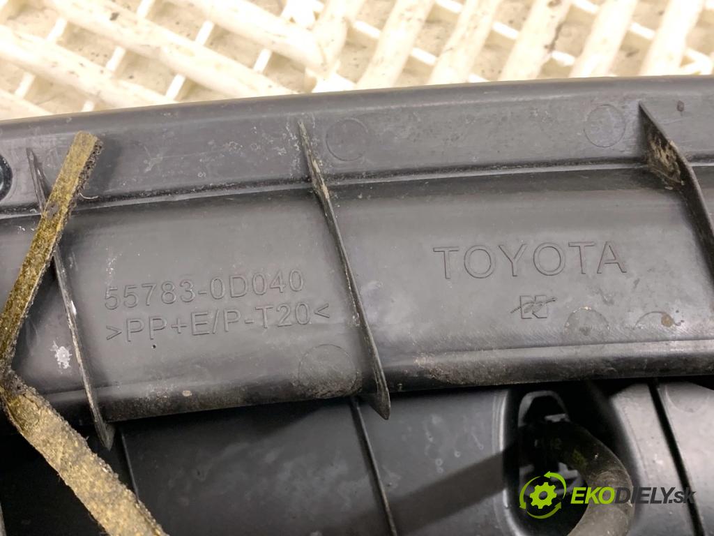 TOYOTA YARIS II liftback 2009 74 kW 1.33 VVT-i (NSP90_) 1329 Torpédo, plast pod čelné okno 55781-0D100 (Torpédo (plast pod čelným sklom))