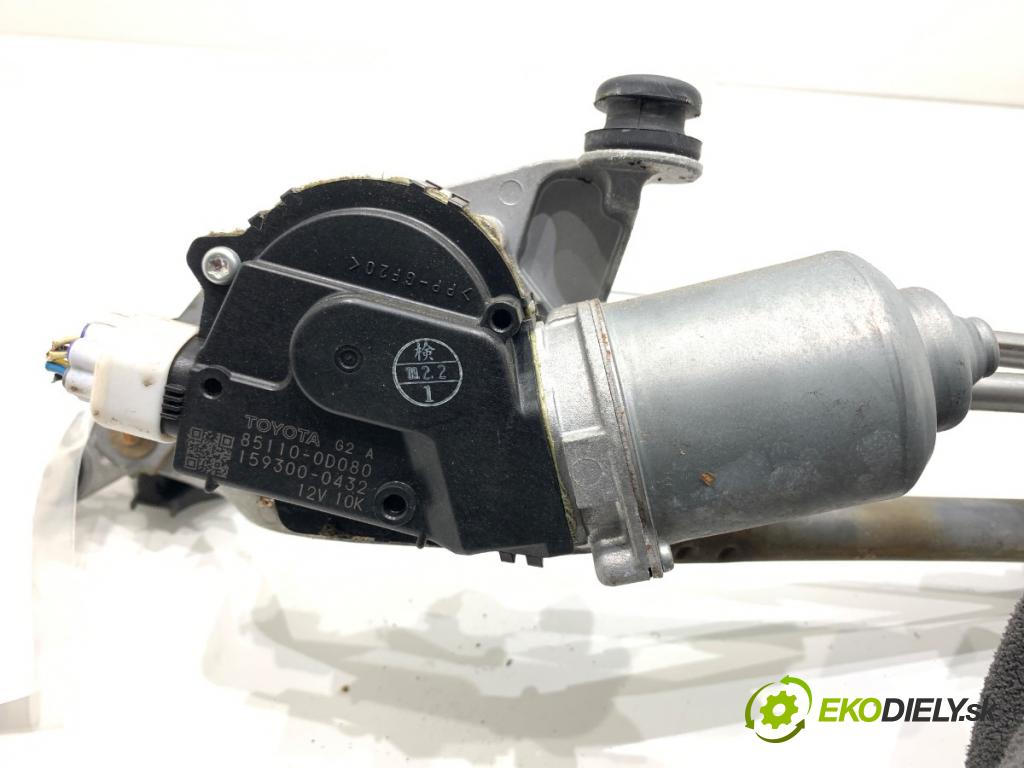 TOYOTA YARIS II liftback 2009 74 kW 1.33 VVT-i (NSP90_) 1329 mechanismus stěračů přední část 85110-0D080 (Motorek stěračů přední)
