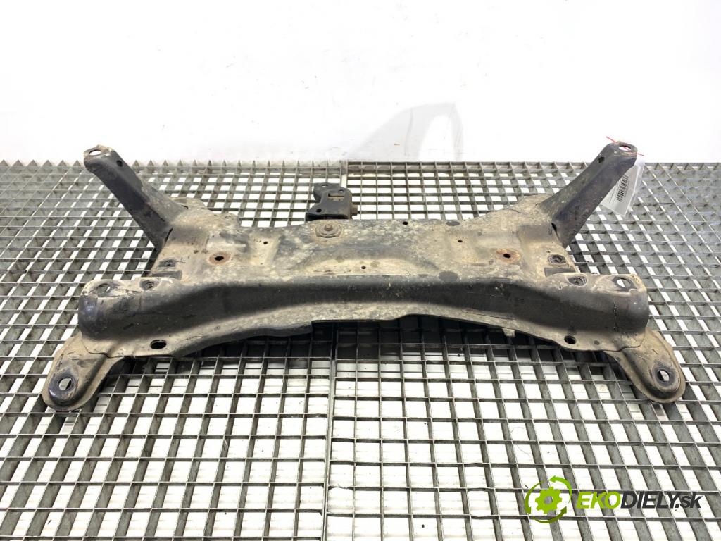 TOYOTA YARIS II liftback 2009 74 kW 1.33 VVT-i (NSP90_) 1329 výztuha pod motor (Přední výztuha)