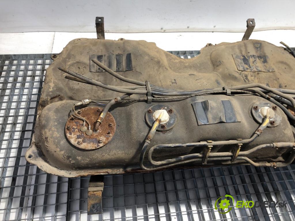 SUBARU FORESTER II SUV 2005 92 kW 2.0 AWD (SG5) 1994 Nádržka paliva 42021-SA000 (Palivová nádrž)