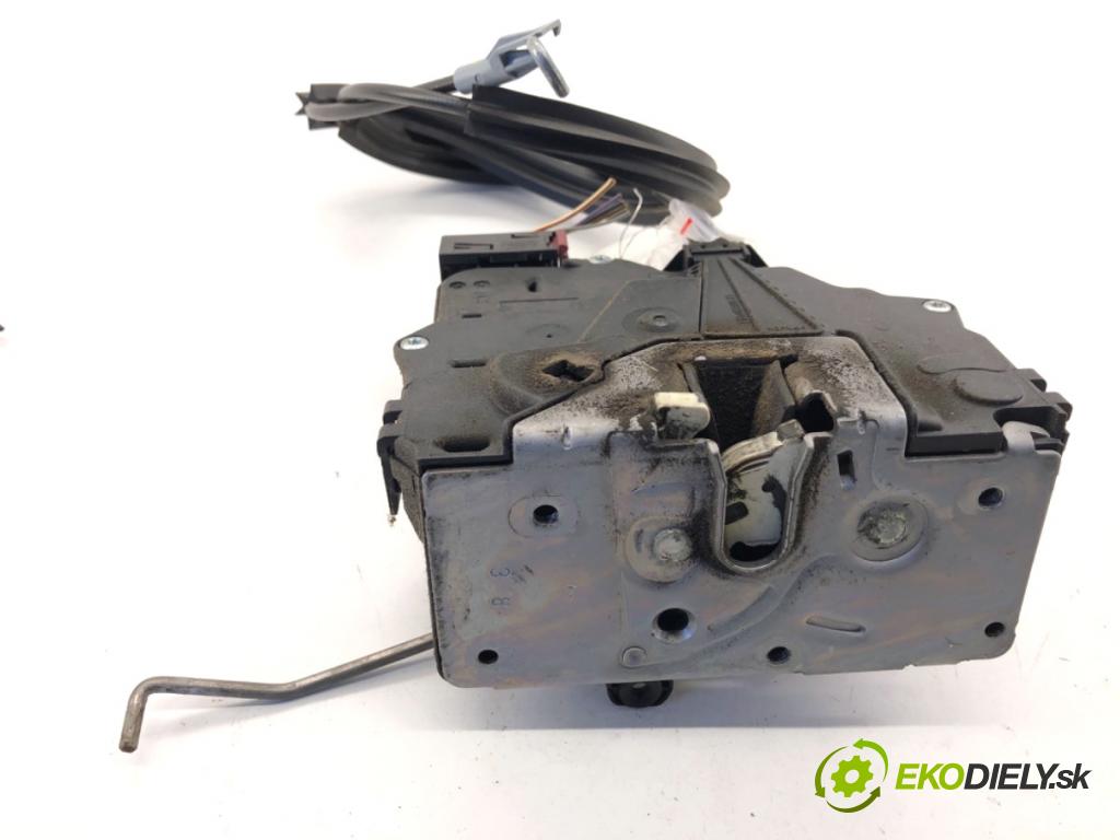 OPEL CORSA D liftback 2010 51 kW 1.2 (L08, L68) 1229 zámok dveře pravý přední část 13258271