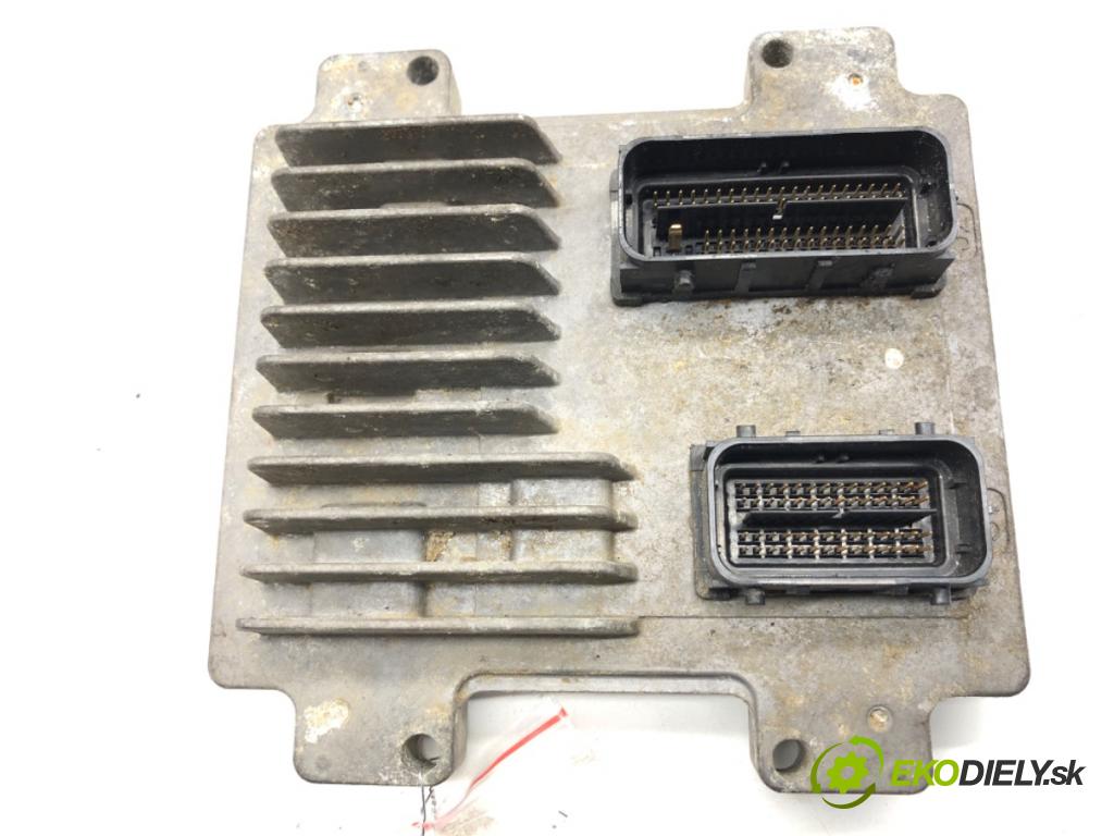 OPEL CORSA D liftback 2010 51 kW 1.2 (L08, L68) 1229 řídící jednotka motora 55576689 (Řídicí jednotka)