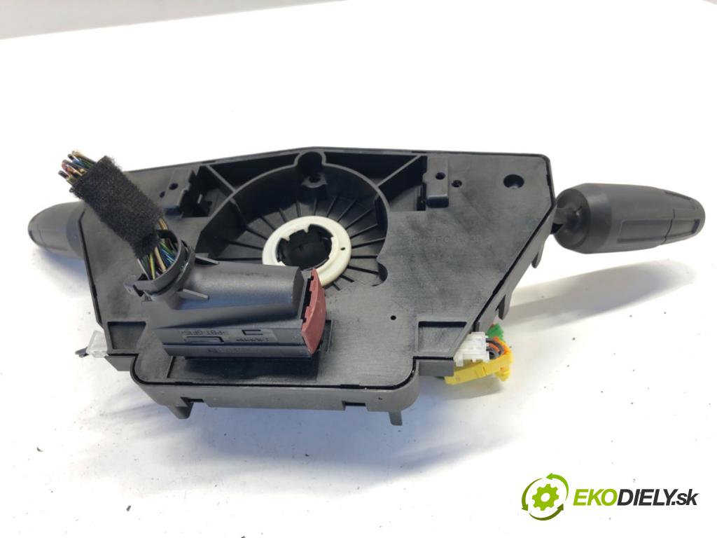 OPEL CORSA D liftback 2010 51 kW 1.2 (L08, L68) 1229 Prepínač kombinovaný 12274700 (Prepínacie páčky pod volantom)