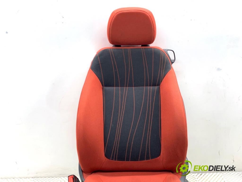 OPEL CORSA D liftback 2010 51 kW 1.2 (L08, L68) 1229 Sedadlo ľavy predný