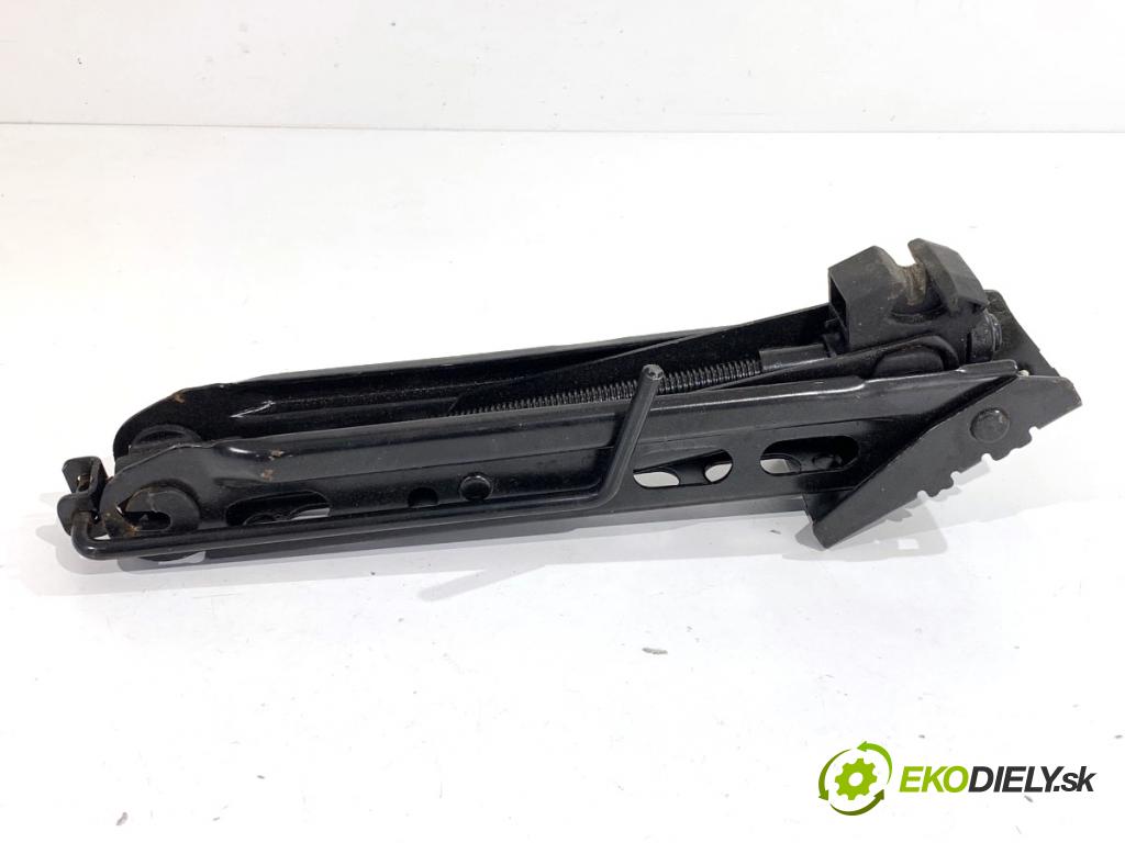 OPEL CORSA D liftback 2010 51 kW 1.2 (L08, L68) 1229 ZVEDÁK: - mechanismus 09127172