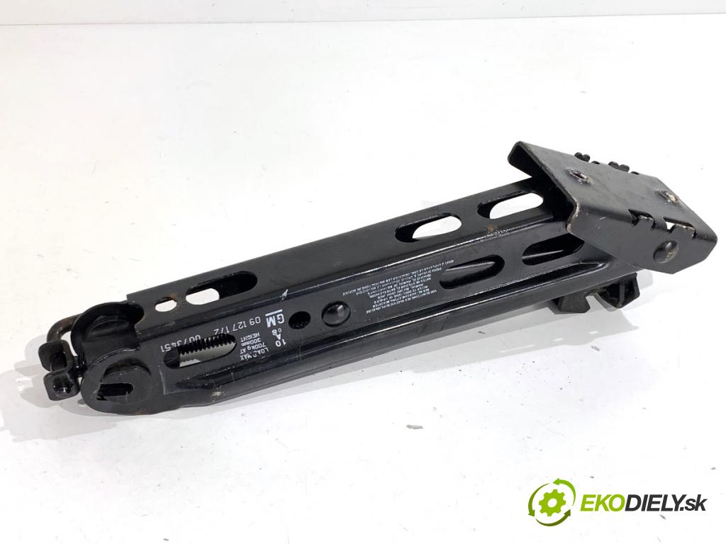 OPEL CORSA D liftback 2010 51 kW 1.2 (L08, L68) 1229 ZVEDÁK: - mechanismus 09127172