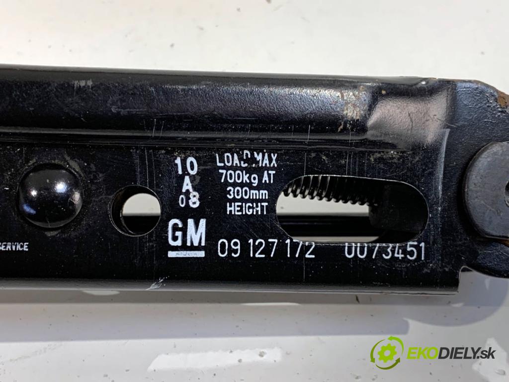 OPEL CORSA D liftback 2010 51 kW 1.2 (L08, L68) 1229 ZVEDÁK: - Mechanizmus 09127172