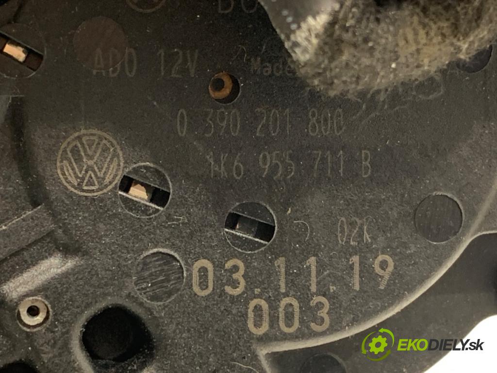 VW GOLF V liftback 2003 77 kW 1.9 TDI 1896 motor stěračů zadní část 1K6955711B