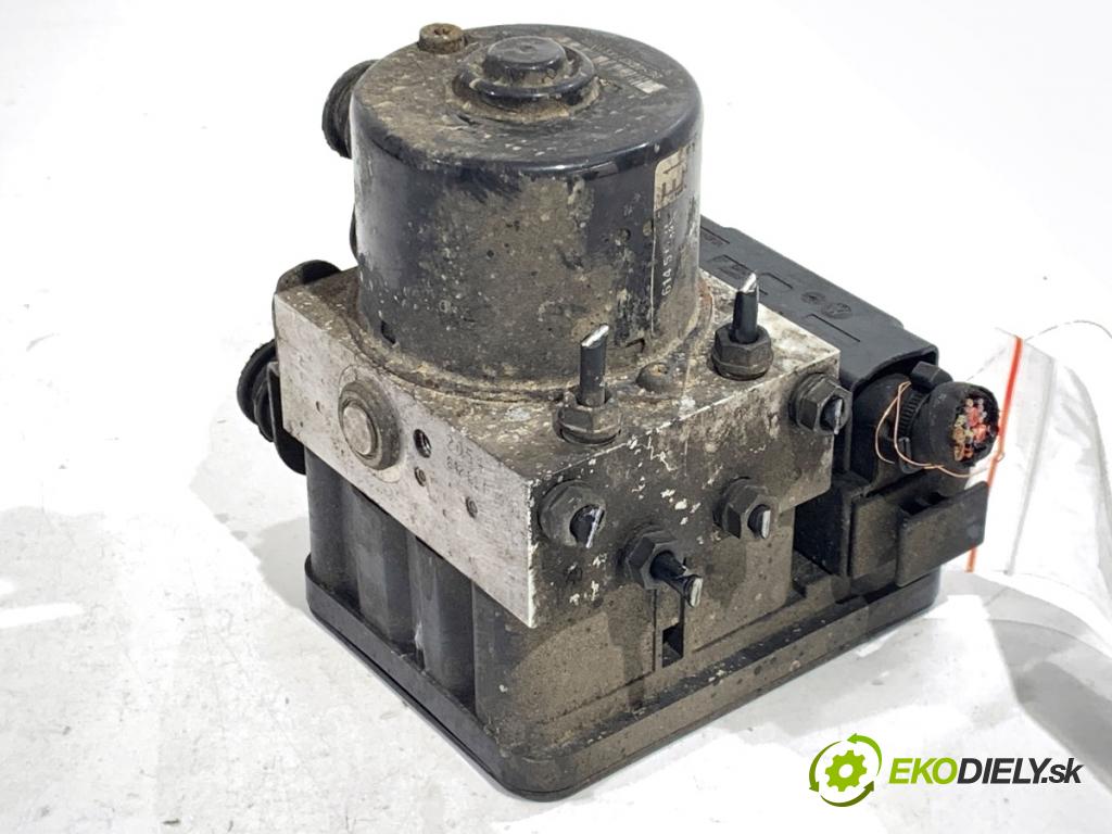 VW GOLF V liftback 2003 77 kW 1.9 TDI 1896 Pumpa ABS 1K0907379K (Pumpa ABS)