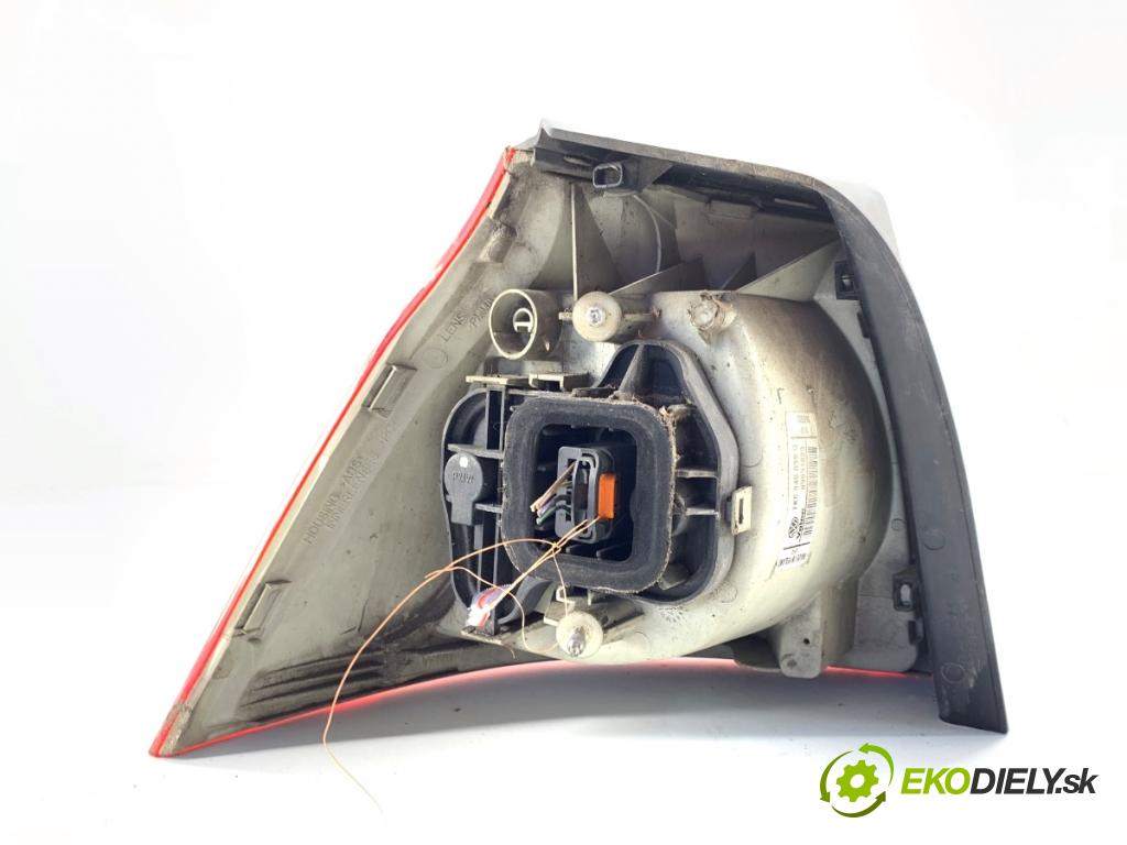 VW GOLF V liftback 2003 77 kW 1.9 TDI 1896 Svetlo pravy zad 1K6945096Q