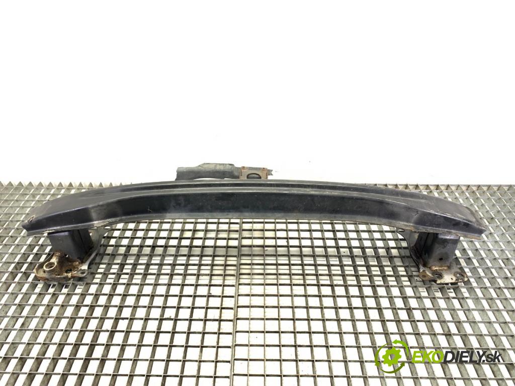 VW GOLF V liftback 2003 77 kW 1.9 TDI 1896 výztuha nárazníka přední část 1K0807109C (Přední výztuha)