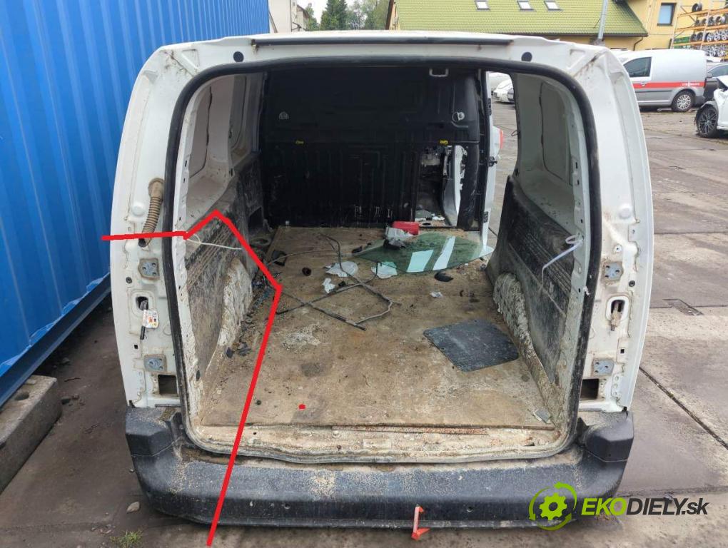 CITROEN BERLINGO III nadwozie wielkoprzestrzenne (MPV) 2019 73 kW 1.6 BlueHDi 100 1560 karoséria ČTVRŤÁK: ľavá strana zadná