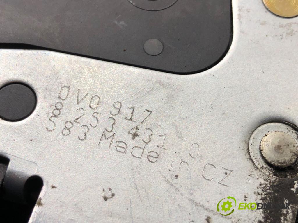 BMW E46 liftback 2002 85 kW 316 ti 1596 zámok Dvere ľavy predný 8253431