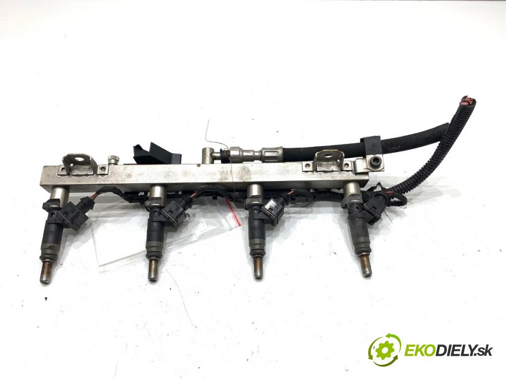 BMW E46 liftback 2002 85 kW 316 ti 1596 Lišta vstrekovacia 7506158 (Vstrekovacia lišta)