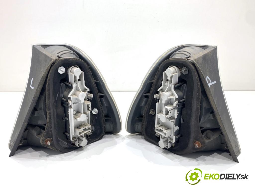 BMW E46 liftback 2002 85 kW 316 ti 1596 svetla zad ľavá strana pravá 6907274