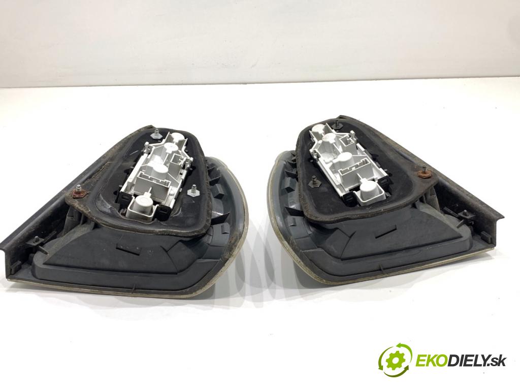 BMW E46 liftback 2002 85 kW 316 ti 1596 svetla zad ľavá strana pravá 6907274