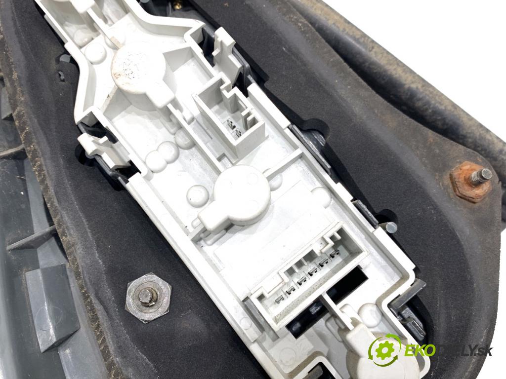 BMW E46 liftback 2002 85 kW 316 ti 1596 svetla zad ľavá strana pravá 6907274