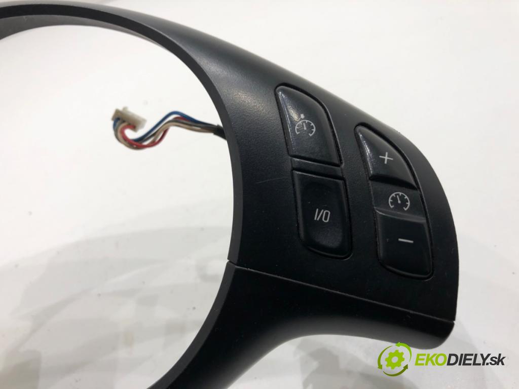 BMW E46 liftback 2002 85 kW 316 ti 1596 SPÍNAČE: volantu