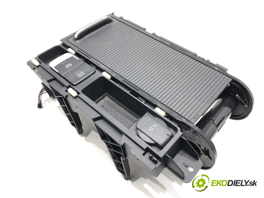 VW ARTEON liftback 2021 235 kW TSI R 1984 Držiak na nápoje 3G0862531G (Držiak (úchyt) na nápoje)