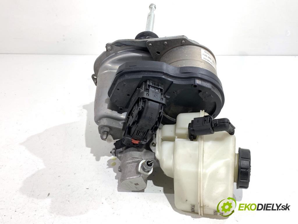 VW ARTEON liftback 2021 235 kW TSI R 1984 posilovač bŕzd 3Q1614105BL