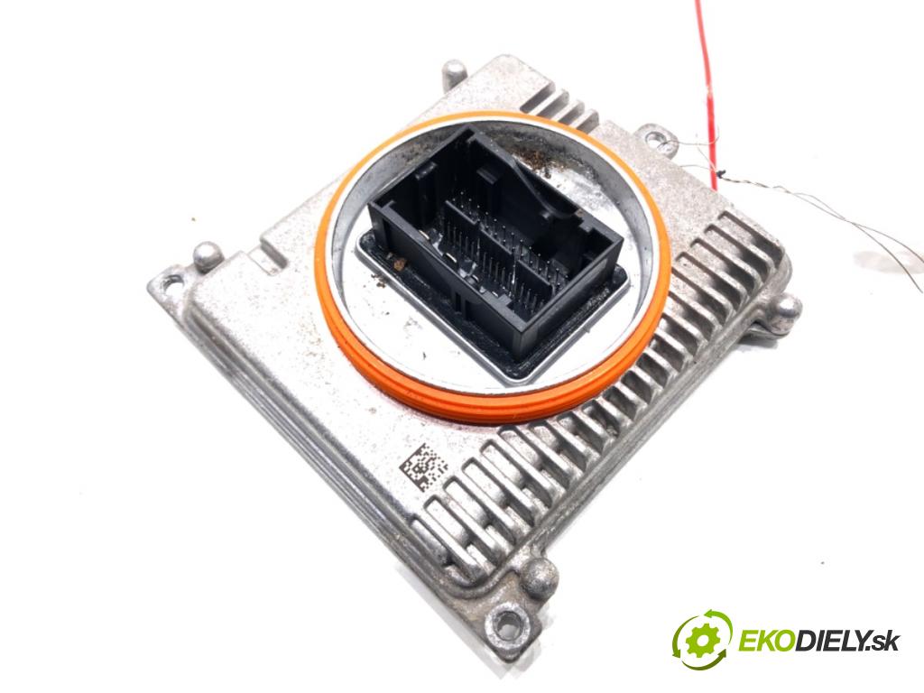 VW ARTEON liftback 2021 235 kW TSI R 1984 Menič XENON 992941572AA (Riadiaca jednotka xenónu)