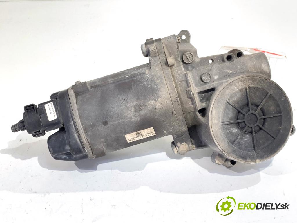 VW ARTEON liftback 2021 235 kW TSI R 1984 motor servočerpadlo 3Q0909144M