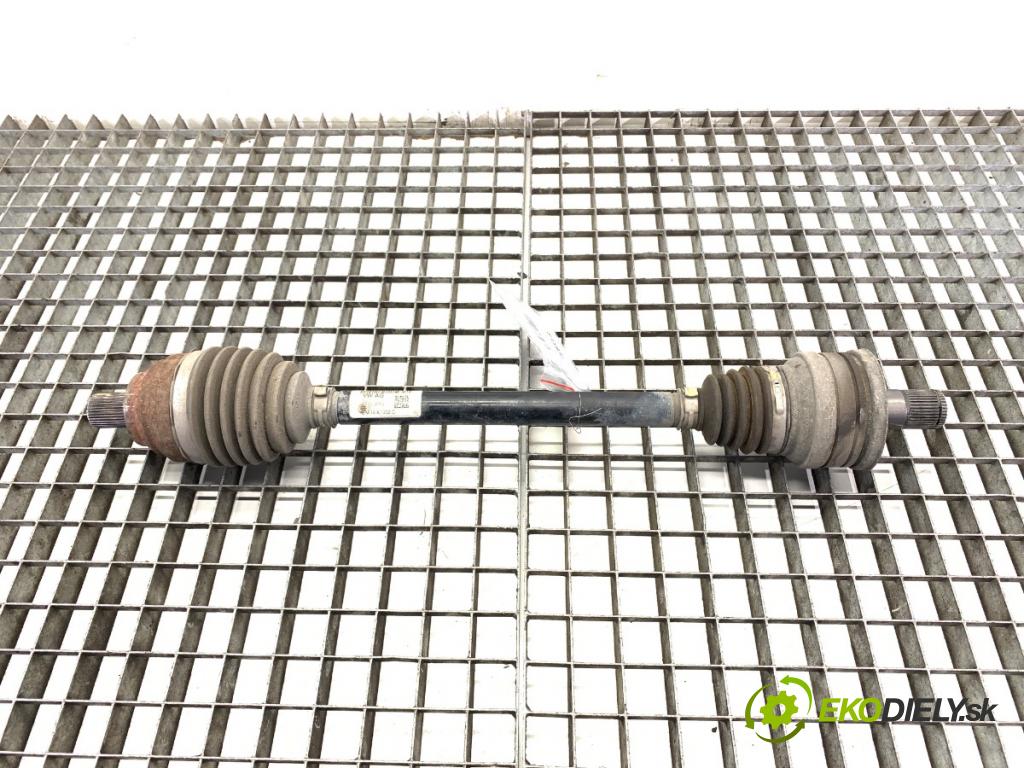 VW ARTEON liftback 2021 235 kW TSI R 1984 Poloos ľavy zad 5NA501203A