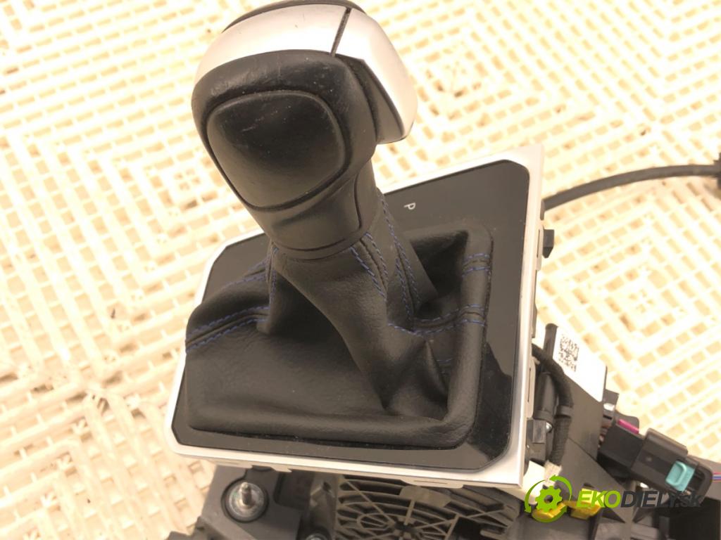 VW ARTEON liftback 2021 235 kW TSI R 1984 Kulisa 3Q1713023AK (Rýchlostná páka (kulisa))