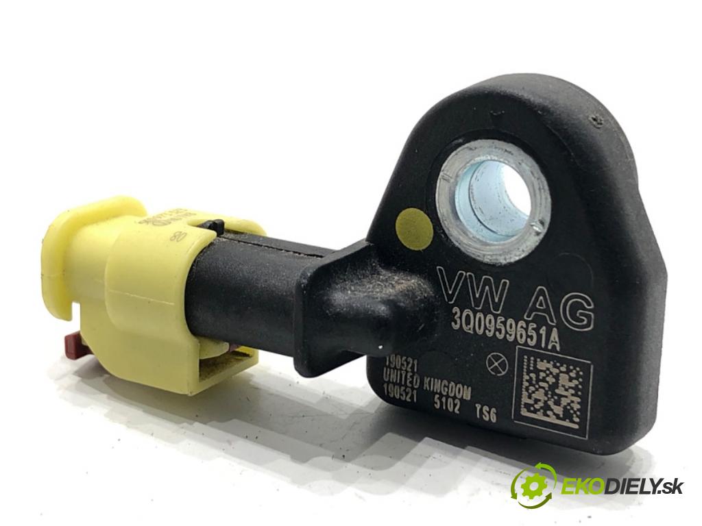 VW ARTEON liftback 2021 235 kW TSI R 1984 Snímač nárazu 3Q0959651A (Snímač nárazu)