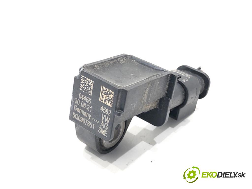 VW ARTEON liftback 2021 235 kW TSI R 1984 Snímač nárazu 5Q0907651 (Snímač nárazu)